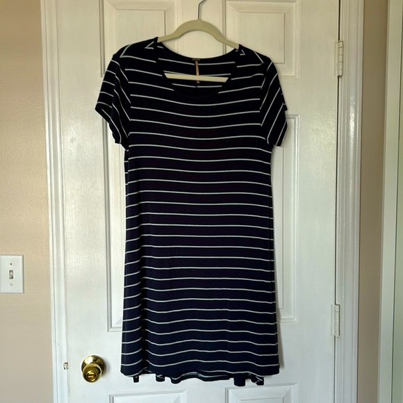 Harlow Summer Dress - Picture 1 of 4